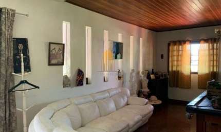 CASA SOBRADO COM 480M², 6 DORMITÓRIOS (5 SUÍTES), 2 SALAS E 6 VAGAS À VENDA EM CHÁCARA MONTE ALEGRE.