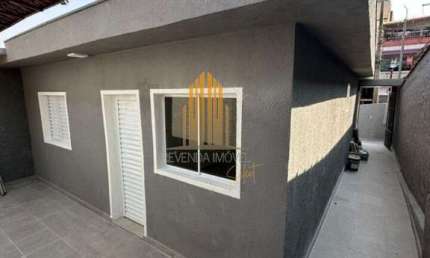 Campo Grande - Casa de 250m² com 3 dormitórios, 1 banheiro e 2 vagas.
