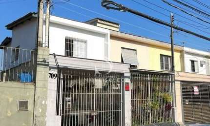 LINDA CASA À VENDA - DE 199M² COM 3 QUARTOS, 3 BANHEIROS, QUINTAL E 2 VAGAS LOCALIZADA NO BROOKLIN.