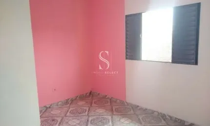 Campo limpo - Casa de 300m² com 5 dormitórios e 3 vagas.