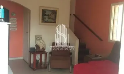 Casa Assobradada em Vila Sônia com 240m2 3 dormitórios 3 dormitórios 2 vagas de garagem.  Vila Sônia