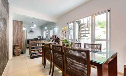 Vila Pompéia - Sobrado de 156m², com 4 dormitórios/3 suites, 4 banheiros e 2 vagas