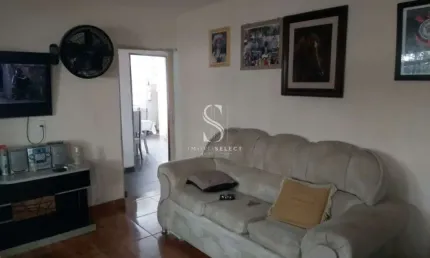 LINDA GRANDE CASA TERREA DE 500M² COM 5 DORMITORIOS, 3 BANHEIROS, 2 SUITES E 2 VAGAS EM INTERLAGOS.