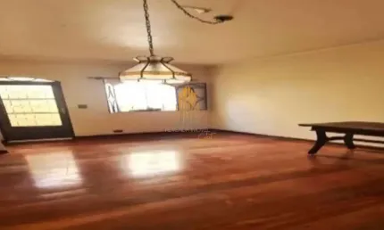 Vila Romana, Casa Térrea de 227m² com 3 dormitórios, edícula, 1 vaga.