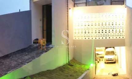 LAPA - CASA ASSOBRADADA DE 480M² COM 5 DORMITÓRIOS E 5 BANHEIROS.