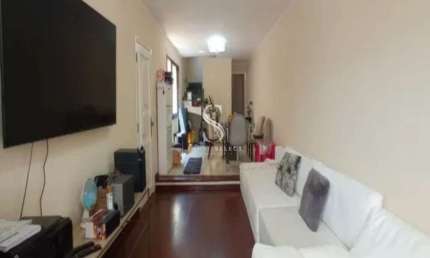 BUTANTÃ - CASA ASSOBRADADA DE 215m² COM 3 QUARTOS, 1 SUITE  E 2 VAGAS Á VENDA