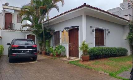 BUTANTÃ, CASA DE 190M² COM 3 DORMITORIOS, 2 SUITES E 2 VAGAS DE GARAGEM.