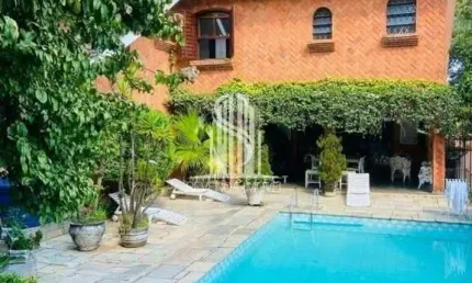 Morumbi - casa de 620m² altissimo padrão, com 6 dormitórios sendo 4 suites.