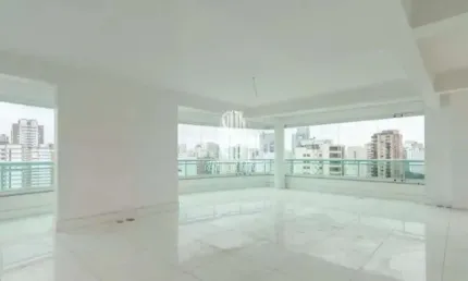 Condominio Terrasse Bathe e Planalto Paulista - Apartamento de 264m² com 4 quartos e 4 vagas.