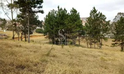 Itapecerica da Serra, Terreno de 36.300m² a 15 km da Marginal Pinheiros, em zona mista.