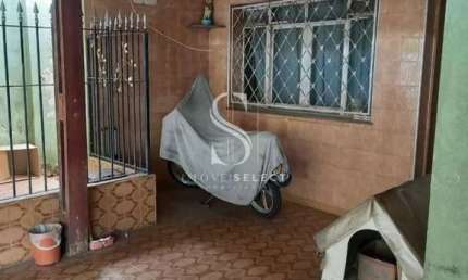 CASA TÉRREA RESIDENCIAL DE 260M², POSSUI 3 DORMS, 2 SALAS, 2 BANHEIROS E 3 VAGAS, Á VENDA EM SACOMÃ.
