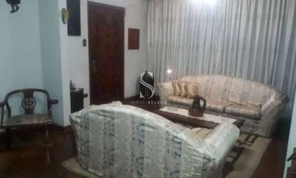 CASA ASSOBRADADA EM PERDIZES, DE 220m² COM 3 QUARTOS,1 SUITE E 2 VAGAS Á VENDA