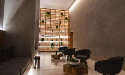 Condomínio VN Melo Alves em Cerqueira César, Loja Comercial de 403,65m² com 3 banheiros, sem vaga.