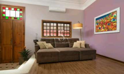 Perdizes - Casa de 240m² com 3 suites, 4 banheiros e 2 vagas