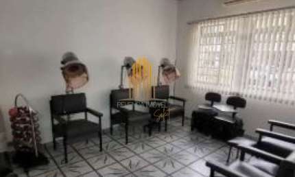 Pinheiros, Casa térrea comercial de 160m² com 2 salas, 3 vagas.