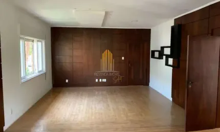 Jardim Paulista, Casa Residencial de 439m² com 3 dormitórios, 1 suíte, 6 vagas.