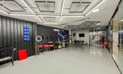 Prédio comercial de 2400m² com 7 salas de diretoria, 15 vagas de garagem no ipiranga - são paulo.