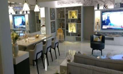 EDIFICIO MAISON CANNES, MOEMA- APARTAMENTO DE 138m² COM 2 DORMITÓRIOS SUITES E 2 VAGAS Á VENDA
