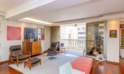 Condomínio Piatã em Itaim Bibi - Apartamento de 331m², 3 Suites com Closet sr. e srª, Varanda, e 3 V