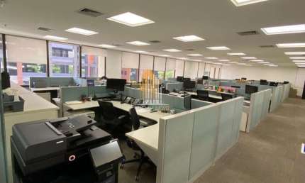 Conjunto Comercial no Edifício Dornier Merkur, 1 laje com 502 m² área útil Vila Olímpia Conjunto Com