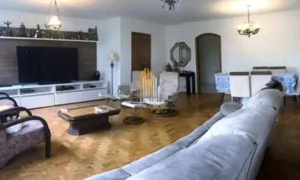 Condomínio Chácara Flores em Santo Amaro - Apartamento com 160m², 4 dormitórios, 1 suíte e 2 vagas