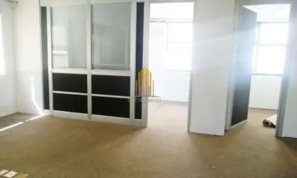 CONDOMINIO EDIFICIO JURUPIS OFFICE BUILDING - LOCALIZADO EM MOEMA, SALA COMERCIAL DE 112M² COM 2 SAL