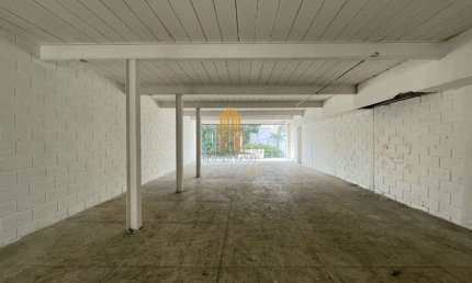 Prédio Comercial á Venda na  Barra funda, 900m² 3 Pavimentos, 5 banheiros. com terraço