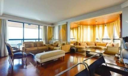 PANAMERICANO - apartamento de 280m² com 3 dormitórios (1 suíte) e 4 vagas à venda na Vila Madalena.