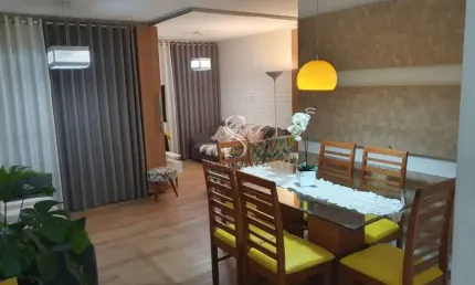 Apartamento à venda - 74m² - 3 dormitórios, 1 suíte, sala dois ambientes, varanda e vaga para carro.
