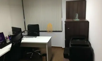 Conj comercial de 32m² com três salas e uma vaga á venda na saúde sala comercial localizada na regiã