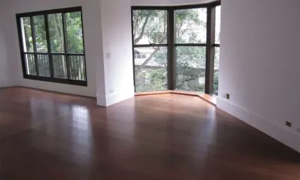 Maison Saint Laurent na Vila Nova Conceição, Apartamento de 210,23m² com 3 suítes, 3 vagas.