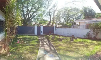Indianópolis - casa de 800m² com 5 dormitórios (3 suites),4 banheiros e 4 vagas