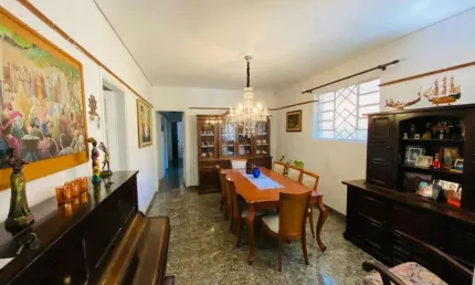 Lapa, Casa Residencial de 496m² com 4 dormitórios, 1 suíte, 2 vagas.