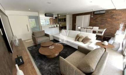 Morumbi Cobertura de 505m² com 3 suites, 6 vagas e piscina particular.