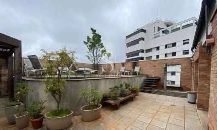 Edifício Marquês de Paranaguá Cobertura à venda no Real Parque de 650m² com 3 dormitórios e 5 vagas