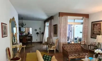 Vila Nova Conceição, Sobrado Residencial de 400m² com 3 dormitórios, 1 suíte, 3 vagas.