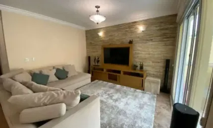 Brooklin - casa de 220m² com 3 dormitórios, suíte, sala ampla e 3 vagas.