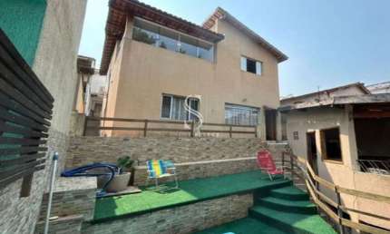 Jabaquara, Sobrados Residenciais à venda de 300m² com 3 sobrados, piscina, 2 vagas.