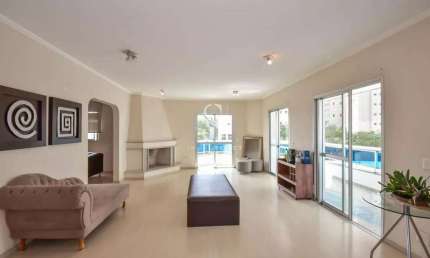 Condomínio Maison Cheverny em Morumbi - Apartamento de 200m² com 4 dormitórios, 3 suítes e 3 vagas.