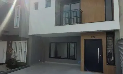 Casa com 3 quartos à venda no Pinheirinho, Curitiba 