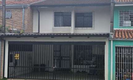 Sobrado Bairro Alto 100 m2, frente para rua, 03 qtos, 02 vagas cobertas