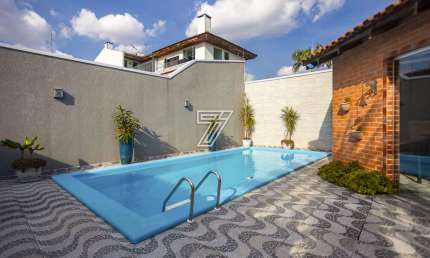 Casa com 4 quartos à venda na Rua Chanceler Lauro Müller, 339, Parolin, Curitiba, 280 m2 por R$ 1.190.000