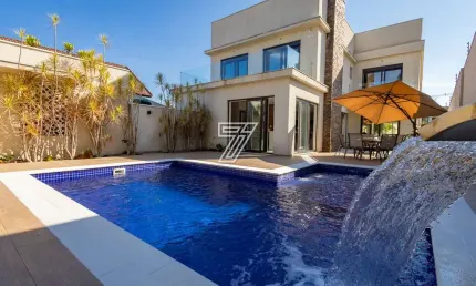 Casa com 4 quartos à venda na Rua Frei Orlando, 473, Jardim Social, Curitiba, 612 m2 por R$ 5.000.000