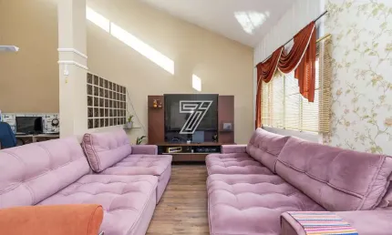 Casa com 4 quartos à venda na Rua Luiz Leopoldo Landal, 1044, Novo Mundo, Curitiba, 267 m2 por R$ 1.300.000