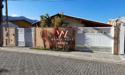Casa com Edícula, 4 dormitórios à venda, 160m² por R$ 850.000 - Martim de Sá - Caraguatatuba/SP