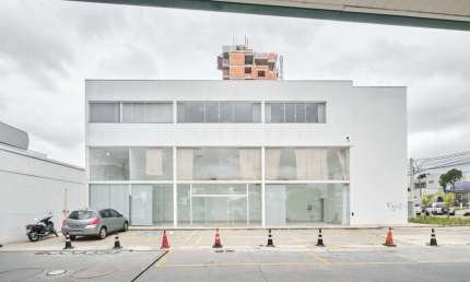 Ponto comercial para alugar na Rua Isaac Guelmann, 4209, Novo Mundo, Curitiba, 100 m2 por R$ 10.000
