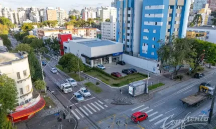Ponto comercial para alugar na Avenida Iguaçu, 2289, Água Verde, Curitiba, 224 m2 por R$ 28.000