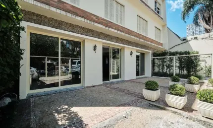 Ponto comercial para alugar na Avenida Munhoz da Rocha, 596, Cabral, Curitiba, 157 m2 por R$ 10.000