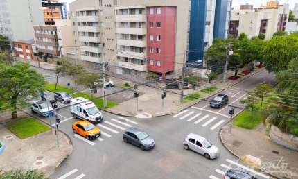 Ponto comercial para alugar na Augusto Stelfelld, 1104, Batel, Curitiba, 120 m2 por R$ 13.000