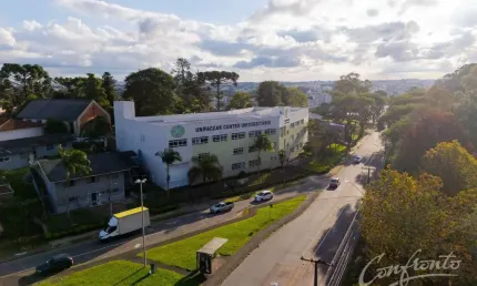 Prédio para alugar na Avenida Monteiro Tourinho, 1250, Bacacheri, Curitiba, 3916 m2 por R$ 120.000